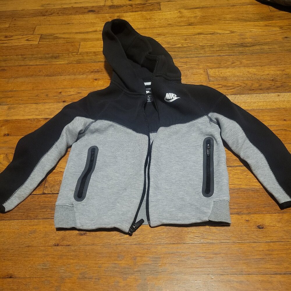 Nike tech hoodie